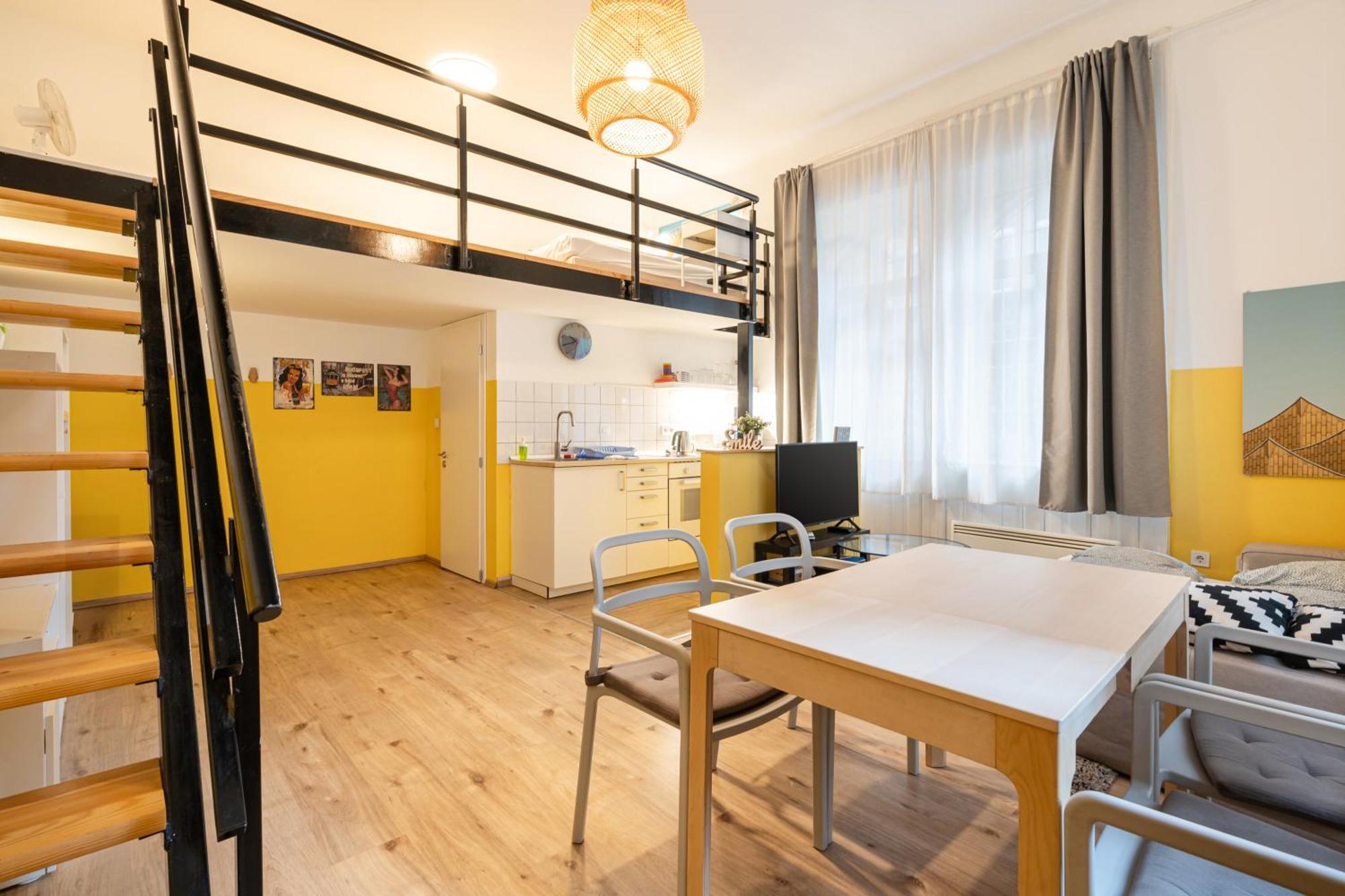 Charming Studio In The Heart Of The Jewish Quarter W41 Yellow ブダペスト エクステリア 写真